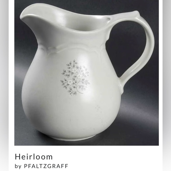 Pfaltzgraff Heirloom 2-Qt Handled Pitcher 416 - Picture 2 of 9